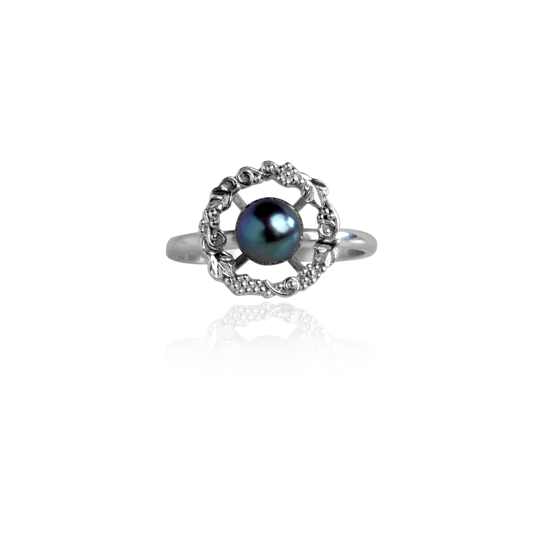 Marilisi artisan fine jewelry Black Pearl White Gold ring pearls are set in gold frames front