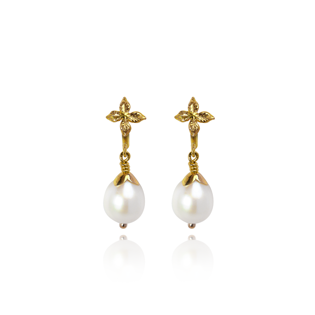 Marilisi artisan fine jewelry White Pearl Yellow Gold Latch Back Earrings with floral design Mille Fleurs Front 